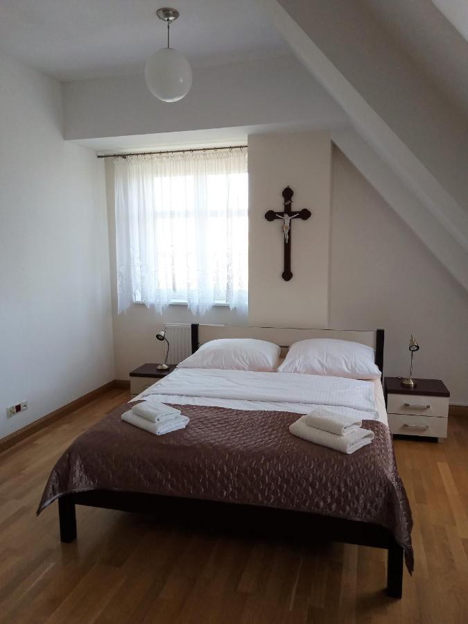 Dom Notre Dame Panzió Wrocław Kültér fotó