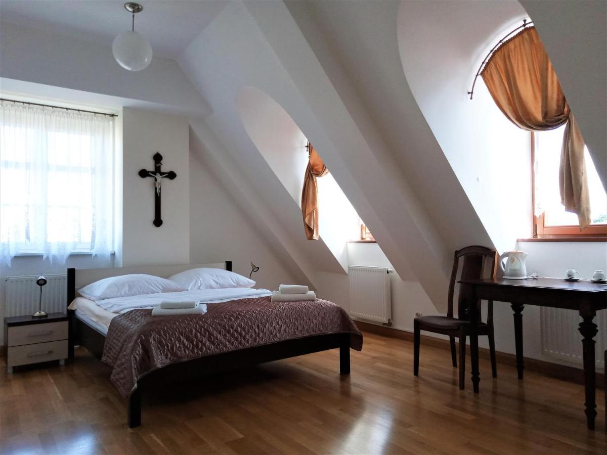 Dom Notre Dame Panzió Wrocław Kültér fotó